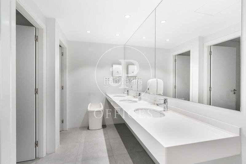 Foto 835957be-1f08-4f11-a280-eae445352add. Location bureau avec chauffage dans El Parc i la Llacuna del Poblenou Barcelona