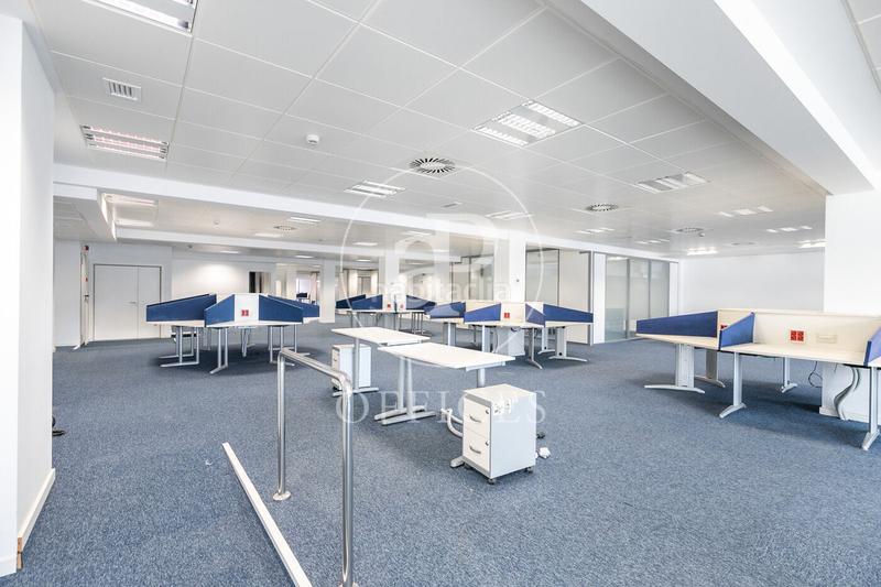 Foto a6b6f1a4-e19a-49b2-9fa7-b1b15d589ec7. Rent office space with heating in El Parc i la Llacuna del Poblenou Barcelona