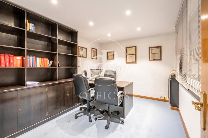 Foto 6667e8fe-806a-4ff8-8a59-79ba9a95804f. Büro mit heizung in Dreta de l´Eixample Barcelona