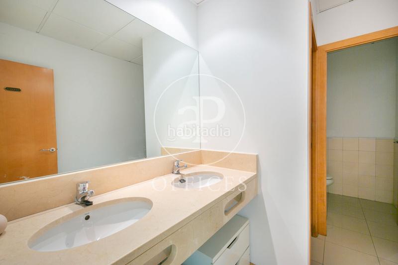 Foto 50929eec-fb4e-49a1-8bf0-18c7595b4661. Oficina a Sant Gervasi - Galvany Barcelona