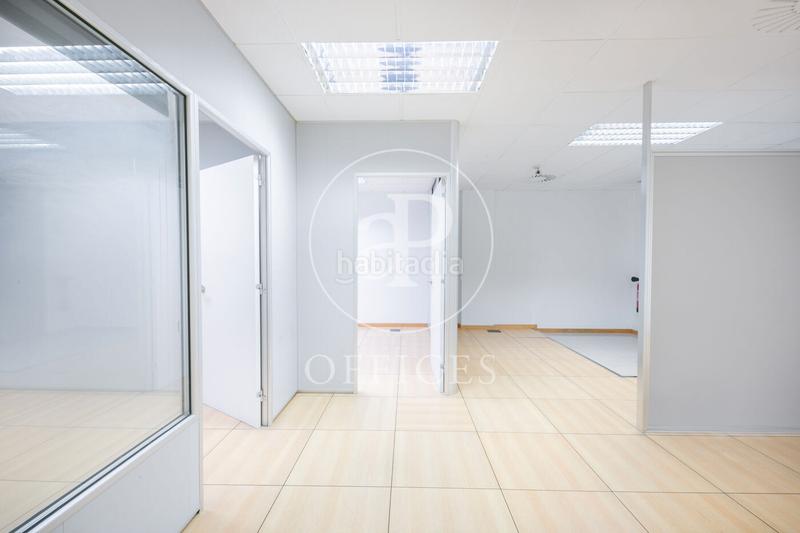 Foto ed186fc5-bec1-459c-9e9c-e6cb22e55e17. Oficina a Sant Gervasi - Galvany Barcelona