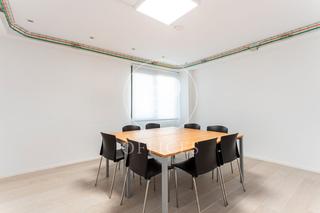 Rent Office space  Carrer de joan d'àustria. Oficina en alquiler en calle joan daustria