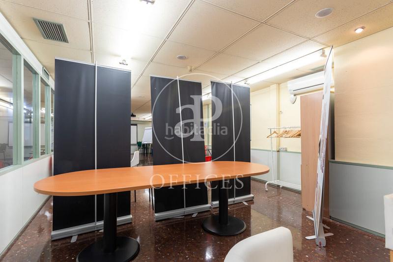 Foto 0f586419-a11f-4308-a307-671387e99820. Alquiler oficina  en alquiler en calle aragón, eixample esquerra en Barcelona