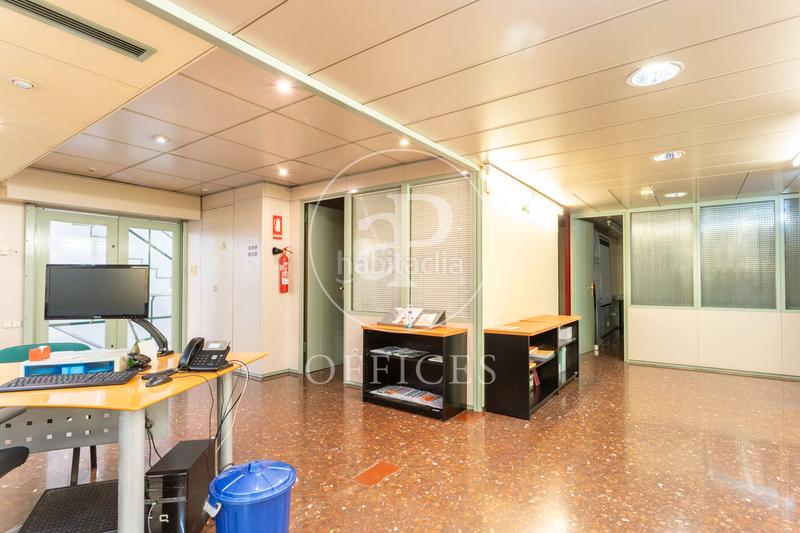 Foto d4e397f5-a463-4126-a949-0349c035b4e6. Alquiler oficina  en alquiler en calle aragón, eixample esquerra en Barcelona