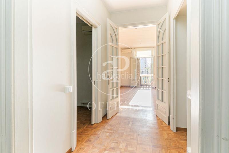 Foto e3524863-a25a-4754-b5f4-2d98f5653a1e. Location bureau avec chauffage dans Dreta de l´Eixample Barcelona