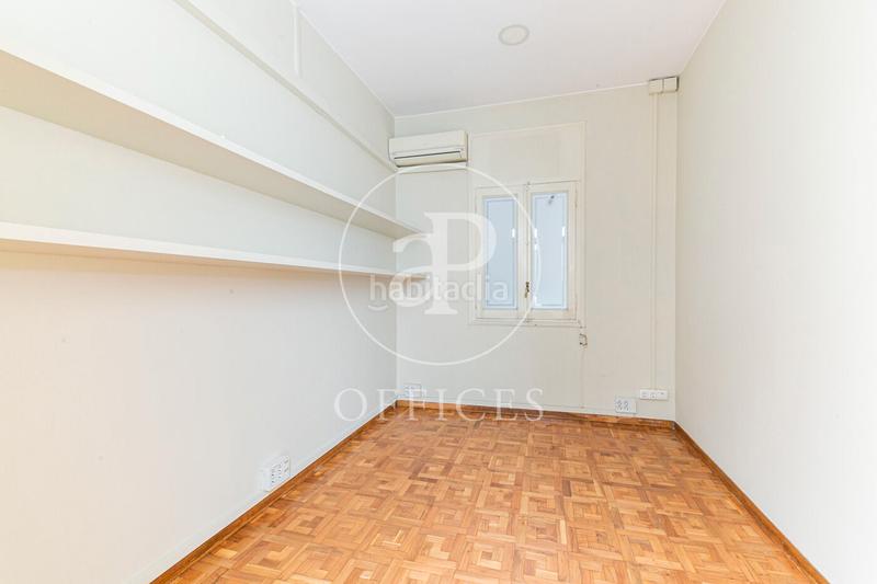 Foto 7657ca8d-afce-4280-a243-d472fb7ecfc8. Rent office space with heating in Dreta de l´Eixample Barcelona