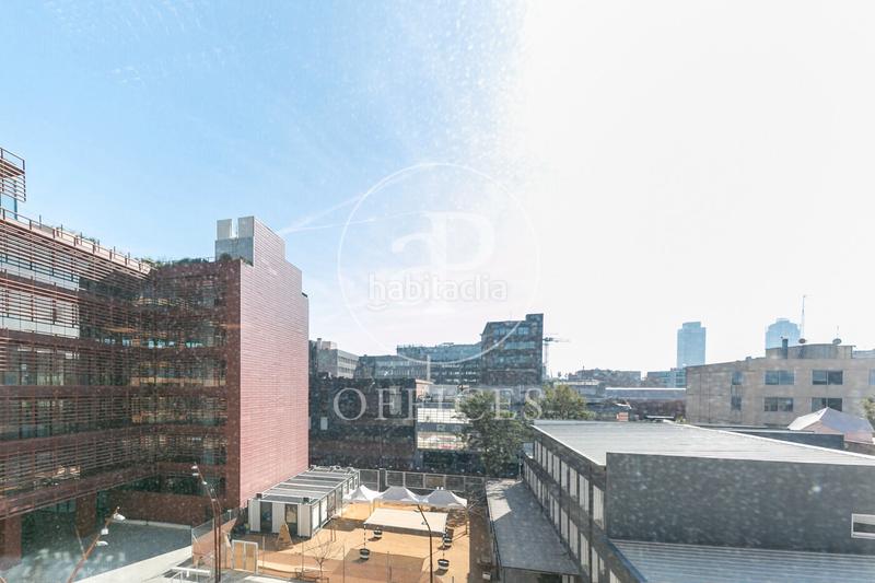 Foto 202a295d-8a1f-424c-ad9a-4abe6f7c5063. Alquiler oficina  en alquiler plugplay en 22 en Barcelona