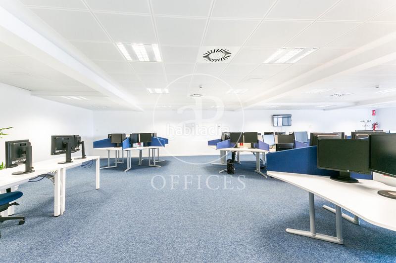 Foto 485d935e-e8f7-483b-81ad-5321d8cd82cf. Lloguer oficina amb calefacció a El Parc i la Llacuna del Poblenou Barcelona