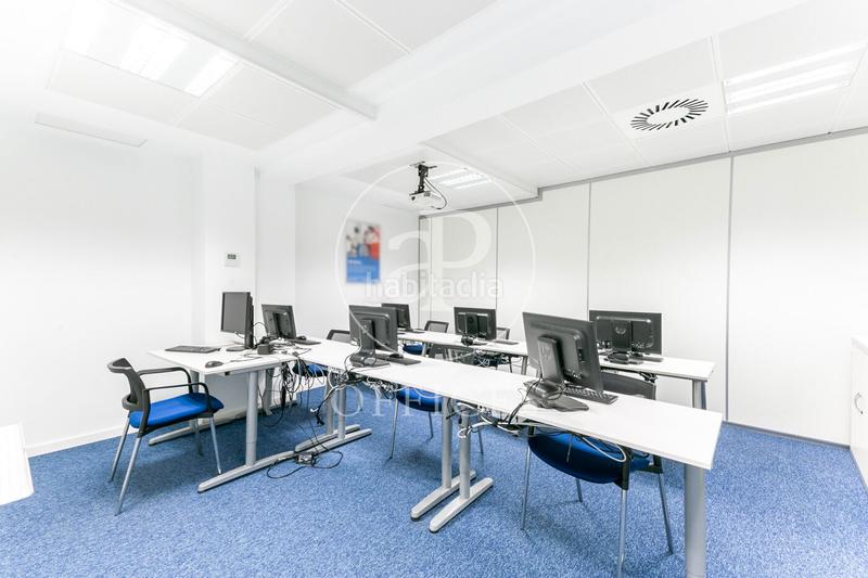 Foto 40b45ea0-6401-48a3-8794-e5a7e55ce950. Rent office space with heating in El Parc i la Llacuna del Poblenou Barcelona