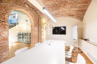 Location Bureau  Passatge sert. Oficina en alquiler en ciutat vella