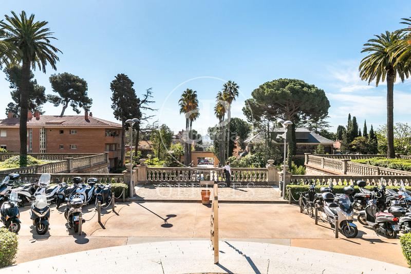 Foto 9448edb8-cb01-4b14-b8d0-d3f303087533. Office space in Barri de les Corts Barcelona