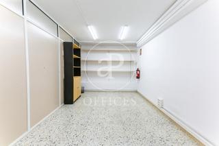 Miete Büro  C/ de sant nicolau. Oficina en alquiler en sants