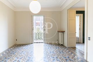 Location Bureau  Carrer de còrsega. Oficina en alquiler junto a rambla catalunya