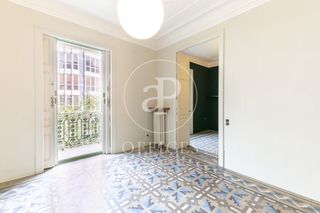 Miete Büro  Carrer de còrsega. Oficina en alquiler junto a rambla catalunya