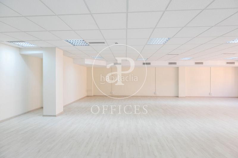 Foto 241d1724-fe56-4f23-a7f7-c34ae1ea3e1c. Miete büro in L´Antiga Esquerra de l´Eixample Barcelona