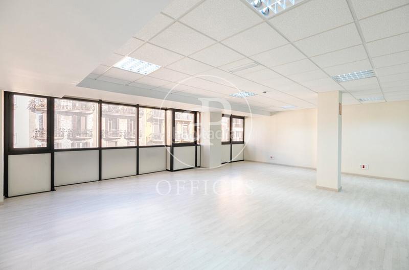 Foto ee9db01e-aad2-4fa8-9528-383d6d8cfd10. Miete büro in L´Antiga Esquerra de l´Eixample Barcelona