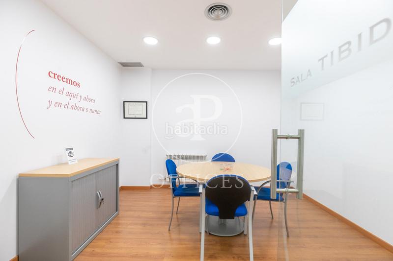 Foto 06059fe4-f0be-43b5-abf0-6902bc2bc4df. Oficina  en venta en calle villarroel en L´Antiga Esquerra de l´Eixample Barcelona