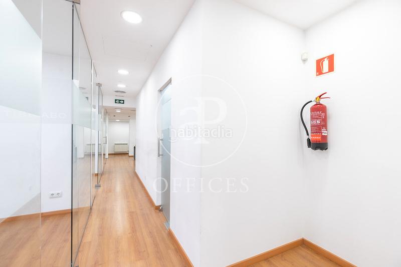 Foto f877b504-588b-446f-8ee5-117869838bd4. Oficina  en venta en calle villarroel en L´Antiga Esquerra de l´Eixample Barcelona