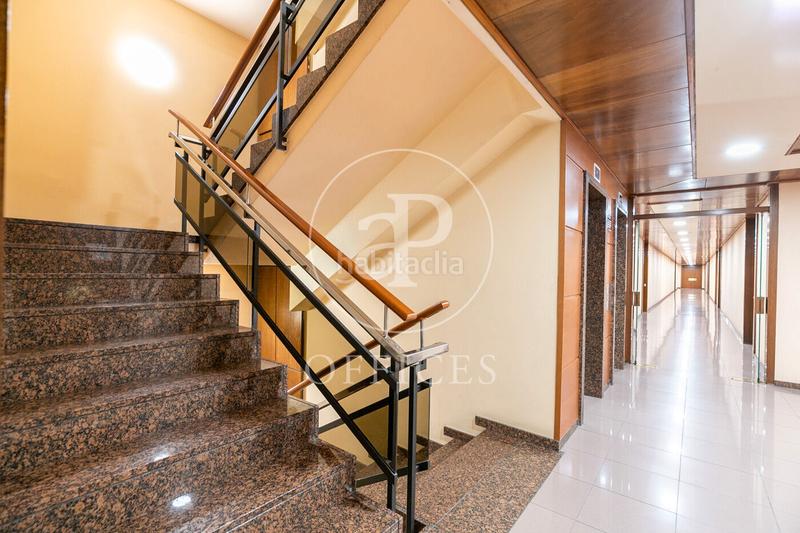 Foto 40c4c4c2-6709-416b-ba0b-e13686db6a8e. Oficina amb calefacció a Sant Gervasi - Galvany Barcelona