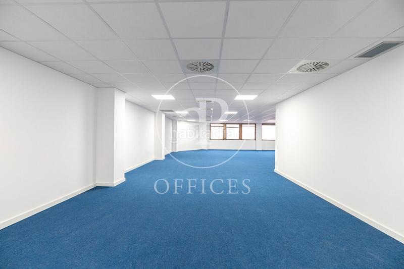 Foto bf5d6a86-1998-4648-89e2-b72f243bb494. Oficina amb calefacció a Sant Gervasi - Galvany Barcelona