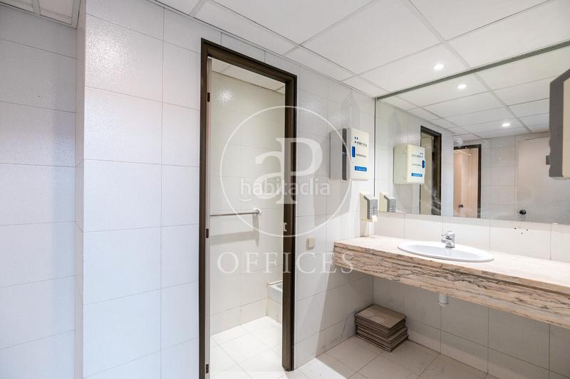 Foto e4fcb80b-6c4c-4afb-add7-3b534cc82964. Oficina amb calefacció a Sant Gervasi - Galvany Barcelona