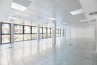 Miete Büro  C/ de pau claris. Oficina en alquiler en pau claris