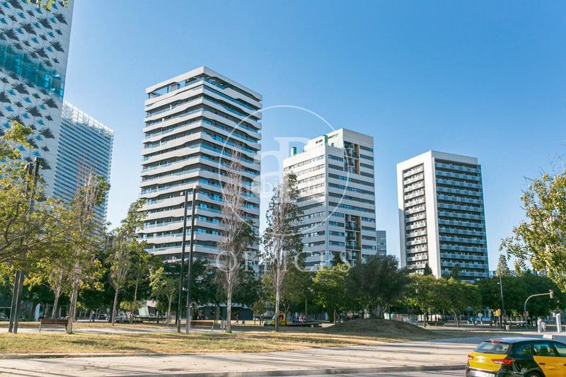 Foto 016a7e85-40d2-4441-9e19-155c037d9a59. Location bureau avec chauffage dans Granvia LH Hospitalet de Llobregat (L´)