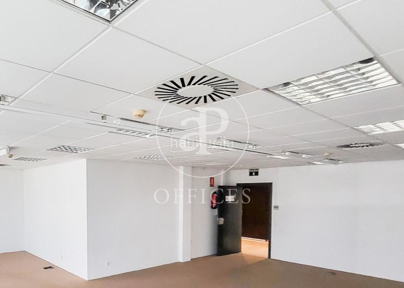 Foto 4d596f65-56fb-4cb4-b666-ceca54569d04. Miete büro in Roquetes-Can Magí Sant Cugat del Vallès