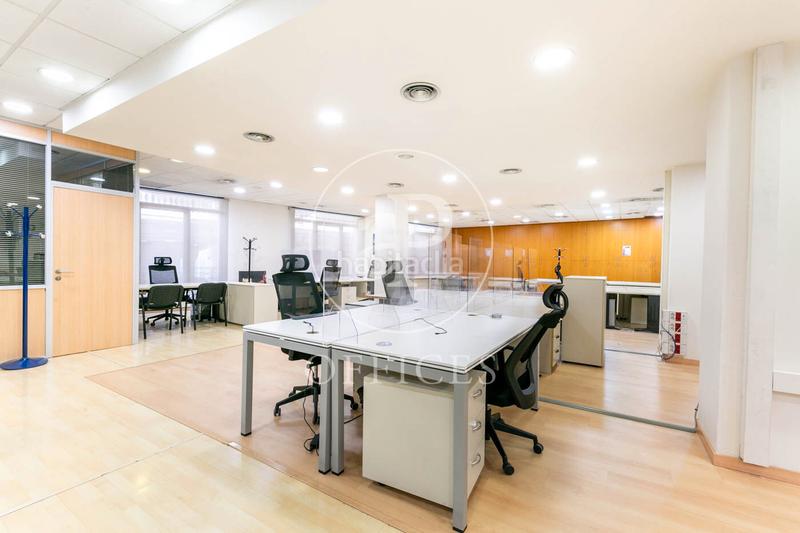 Foto 05c8d48b-9825-47a4-97ef-41a433bab80c. Location bureau avec chauffage dans Gòtic Barcelona