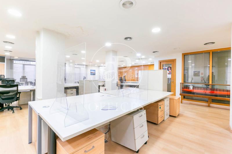 Foto af25a659-1f28-4dbe-af42-b5ad95b1f35b. Rent office space with heating in Gòtic Barcelona