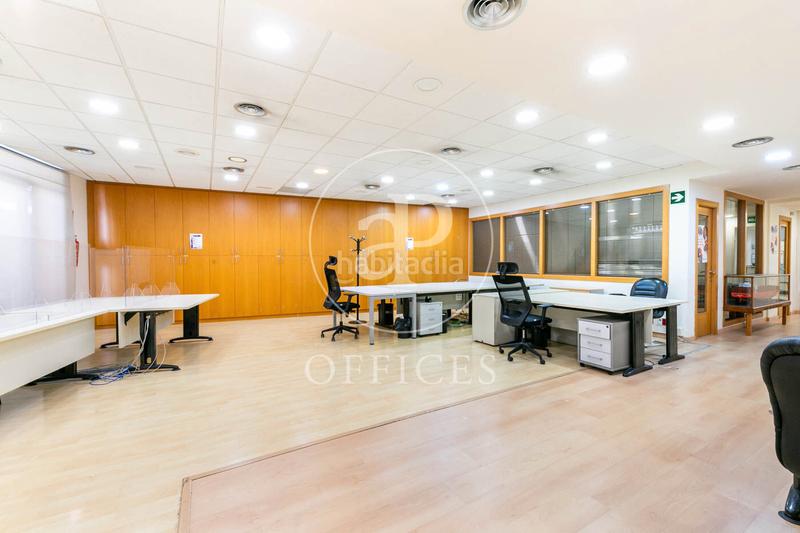 Foto bc72b234-7884-4234-9102-75525740e2a8. Rent office space with heating in Gòtic Barcelona