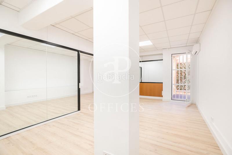 Foto 4fc562f1-403e-4207-ab36-447f900ccce0. Oficina amb calefacció a Putget - Farró Barcelona