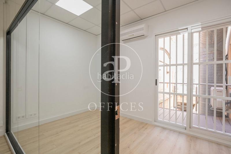 Foto 964dfc4d-9af1-4a09-8f6a-5b3116d668c9. Oficina amb calefacció a Putget - Farró Barcelona