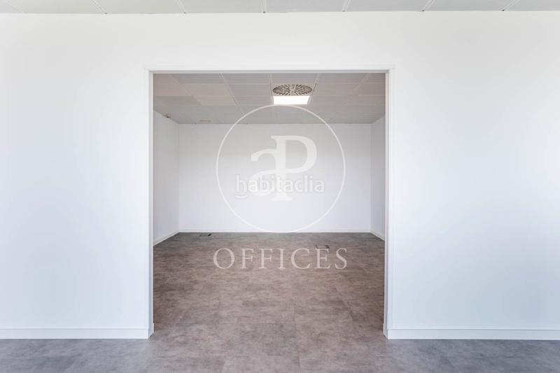 Foto 82d51ab4-ca1f-45a3-a762-2791d9b0f6e4. Location bureau avec chauffage dans Volpelleres Sant Cugat del Vallès