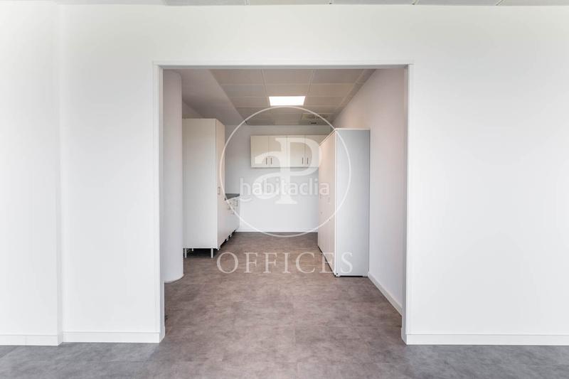 Foto bac99cf5-b6e2-4c10-b1a5-6e477262b2c7. Location bureau avec chauffage dans Volpelleres Sant Cugat del Vallès