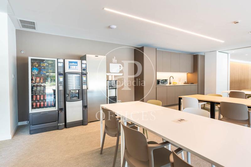 Foto 28e0f311-37c3-4cee-8250-fcb7da623566. Rent office space with heating in Volpelleres Sant Cugat del Vallès