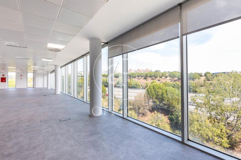 Foto 7cf55733-7b5f-46d4-a8ac-9ba08168f6f8. Rent office space with heating in Volpelleres Sant Cugat del Vallès