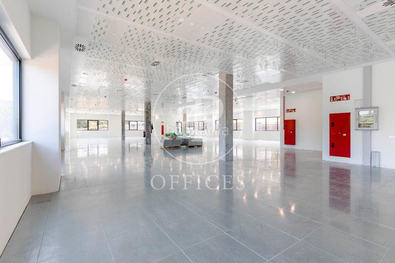 Foto 5104646f-99c9-4a49-8a99-ecf9d420097f. Location bureau dans Turó de Can Mates Sant Cugat del Vallès