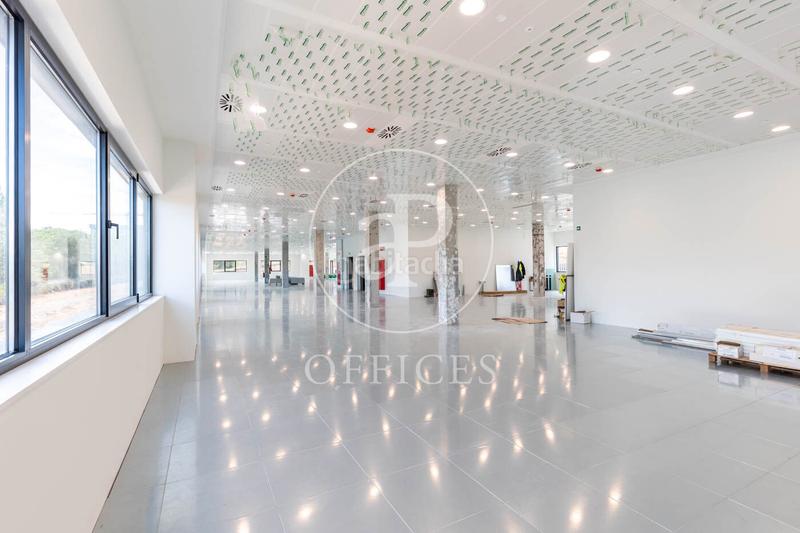 Foto c236673c-199d-4a8a-a83a-2ea9ac1a288d. Location bureau dans Turó de Can Mates Sant Cugat del Vallès