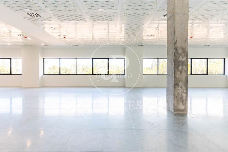 Foto b092724f-343f-4aa9-acf7-3f3afd938cfd. Miete büro in Turó de Can Mates Sant Cugat del Vallès