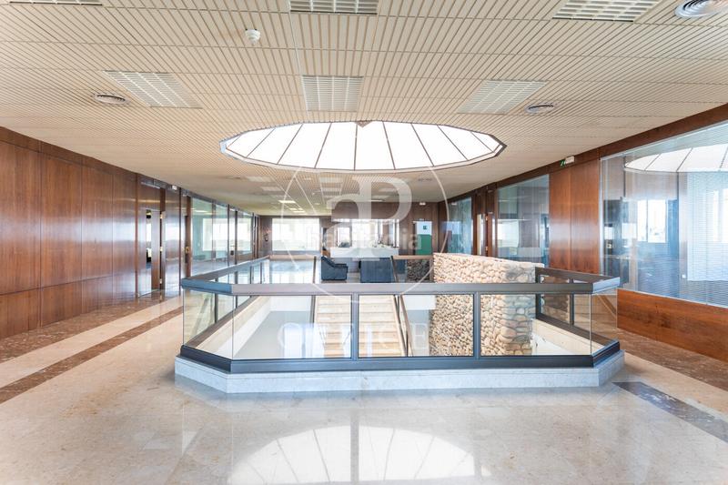 Foto 8273b887-b482-4085-a27d-3e0e00d32039. Affitto ufficio in Poble Sec Sant Quirze del Vallès