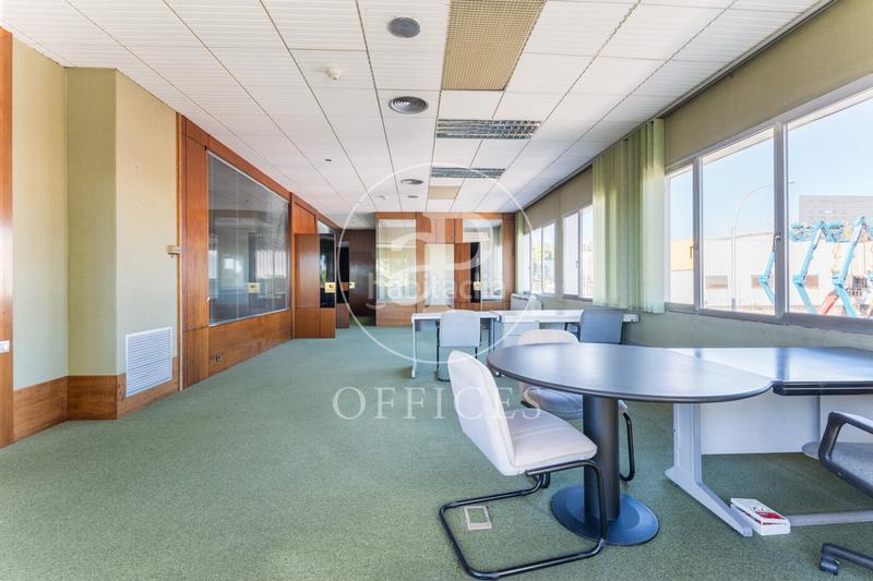 Foto 8d08b9ed-e67f-427c-9cd5-0feaaa74590f. Affitto ufficio in Poble Sec Sant Quirze del Vallès