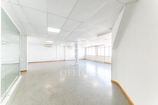 Oficina  Carrer miquel romeu. Oficina en venta en avenida carrilet