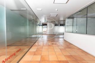 Oficina  Carrer de francesc vila. Espacio corporativo con zona de trabajo en alquiler en sant cuga