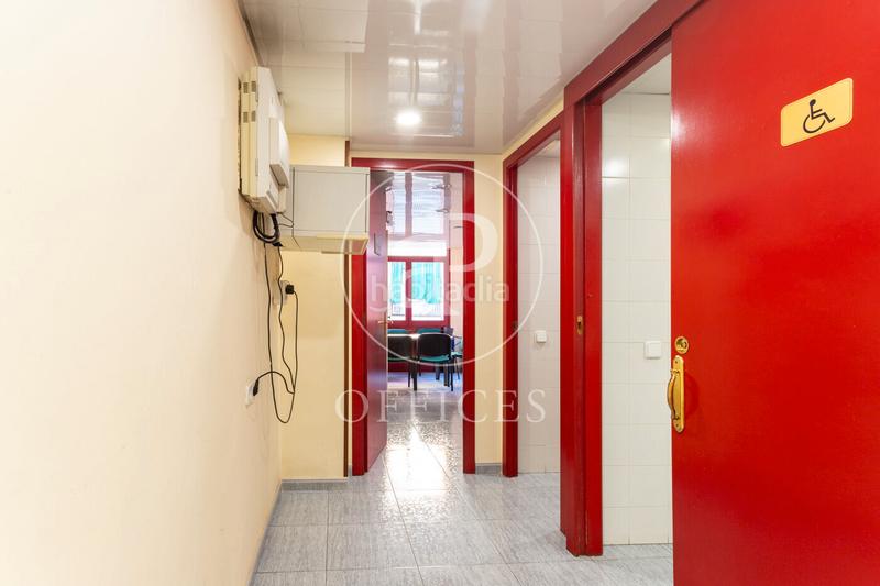 Foto 40997a03-be15-4a50-8034-993cdbd08f6f. Oficina  en venta en calle aragón, eixample esquerra en Barcelona