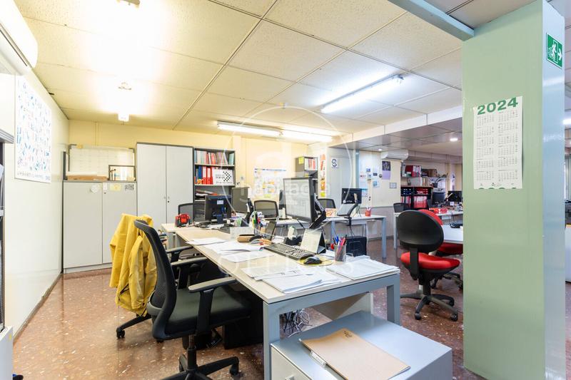 Foto 7a19e67e-1f16-41f6-9cb8-cfea5137c4fc. Oficina  en venta en calle aragón, eixample esquerra en Barcelona