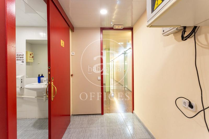Foto bbf4e5b1-1426-4af1-8c91-5f9c8fae7018. Oficina  en venta en calle aragón, eixample esquerra en Barcelona