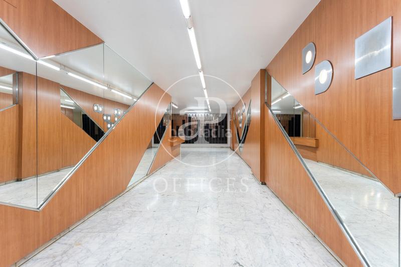 Foto f091ad3f-1320-40c8-8e03-413e26b0aa88. Oficina  en venta en calle aragón, eixample esquerra en Barcelona