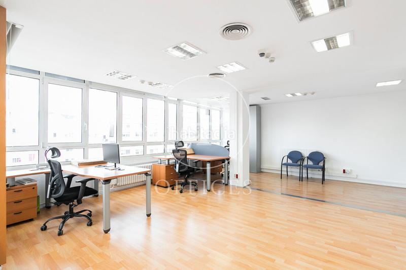 Foto 6810ba48-cbdd-4424-b23f-b8f4f27f95cd. Oficina  en venta en via augusta en Sant Gervasi - Galvany Barcelona