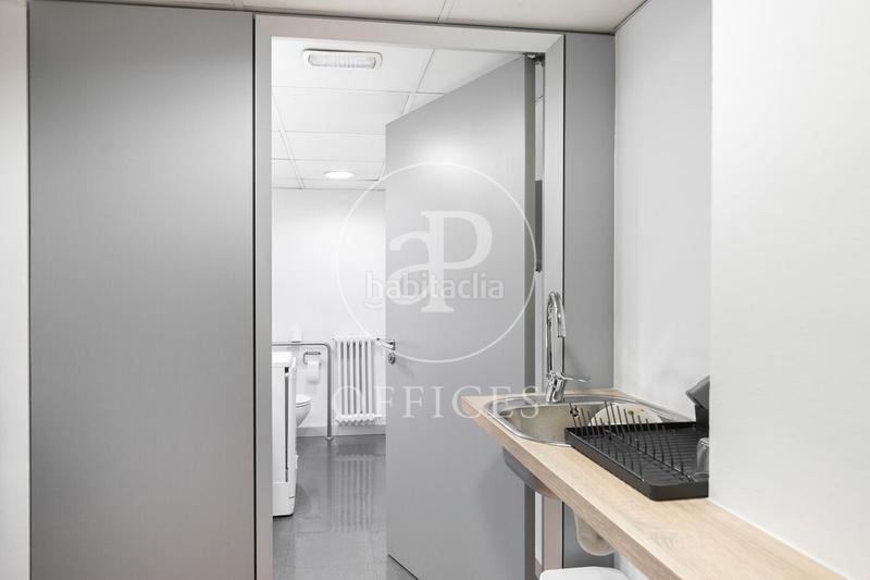Foto 71763bdf-6f9b-4ab9-8346-d9bb55af0fe7. Oficina  en venta en via augusta en Sant Gervasi - Galvany Barcelona